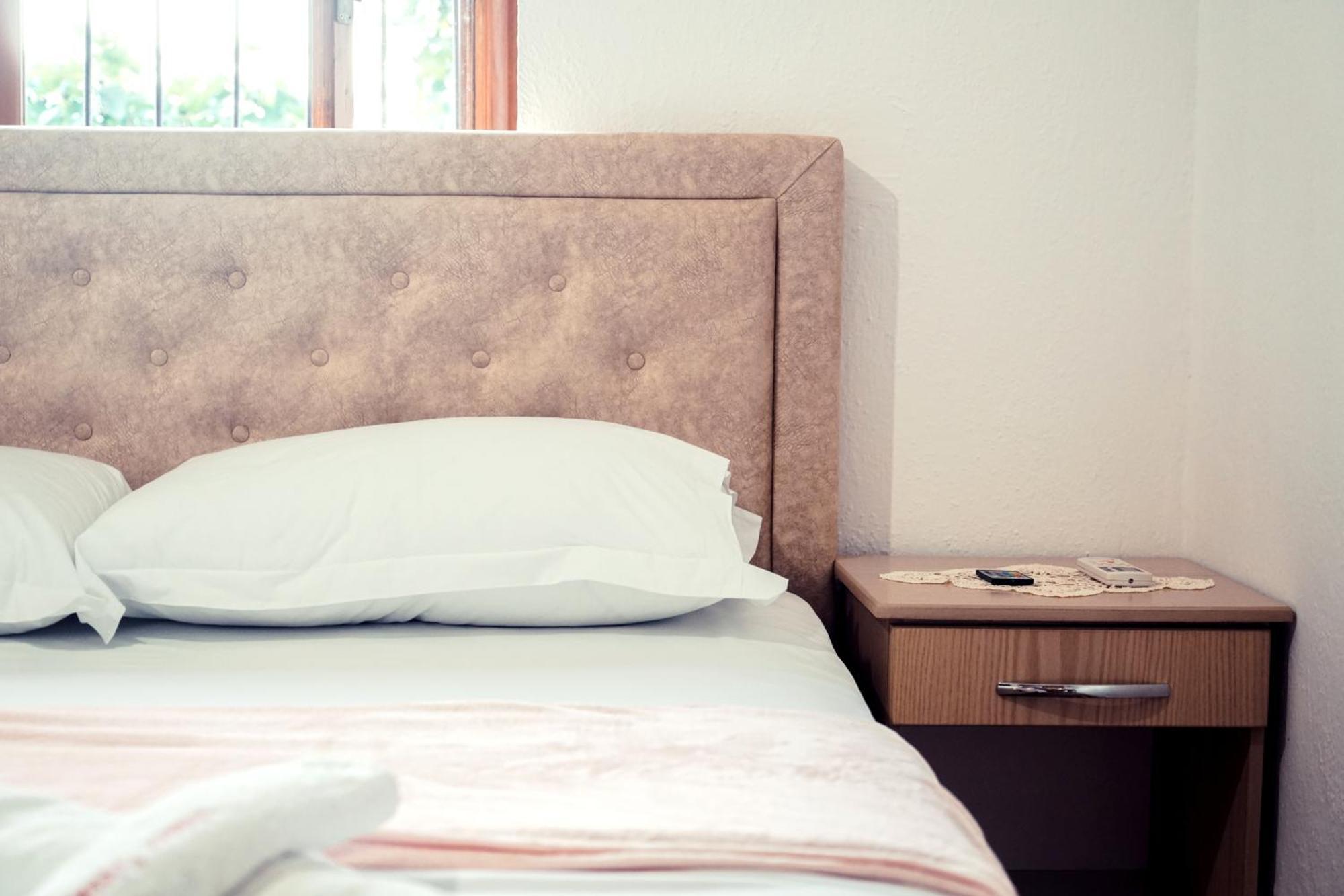 Guesthouse Arber ジロカストラ エクステリア 写真