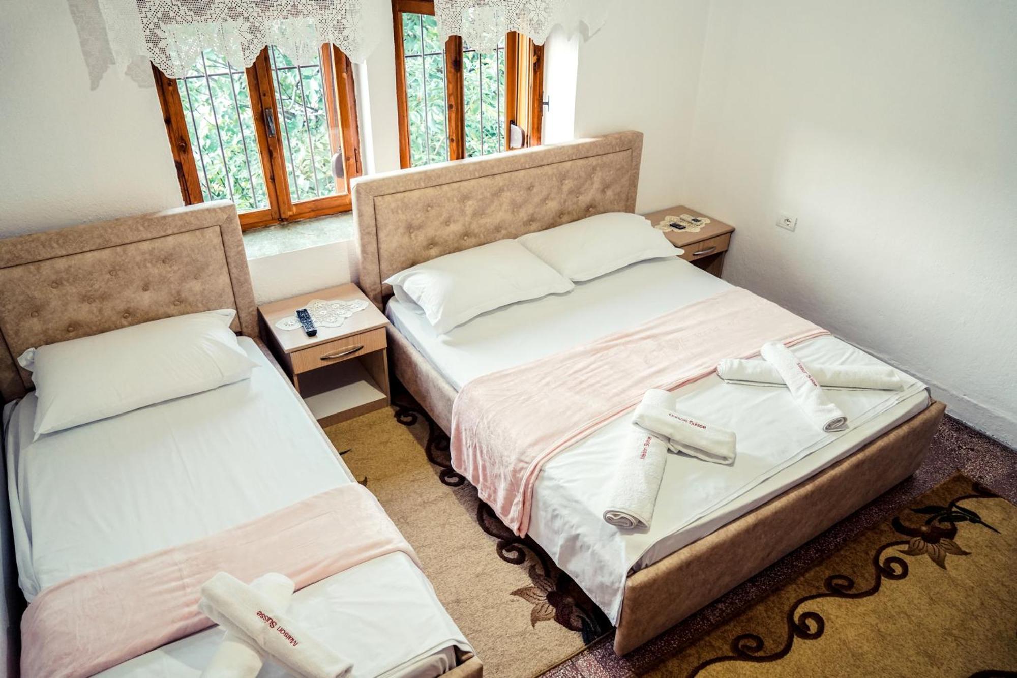 Guesthouse Arber ジロカストラ エクステリア 写真